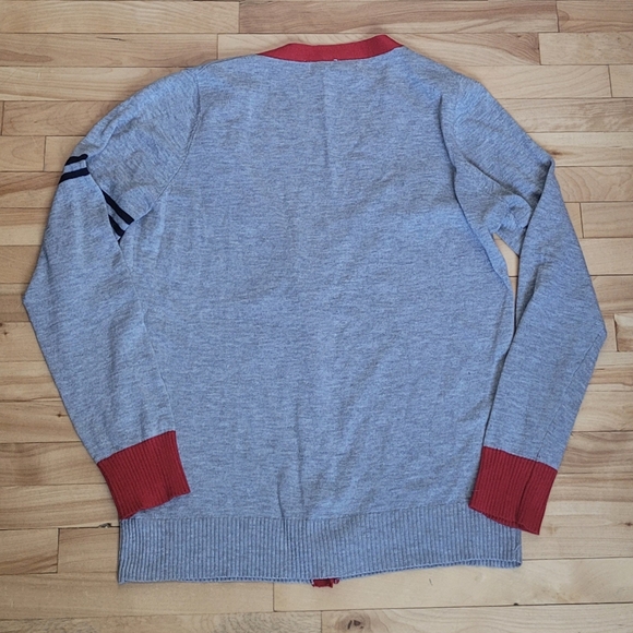 A grey, red and blue cardigan by Amnesia - Picture 5 of 7